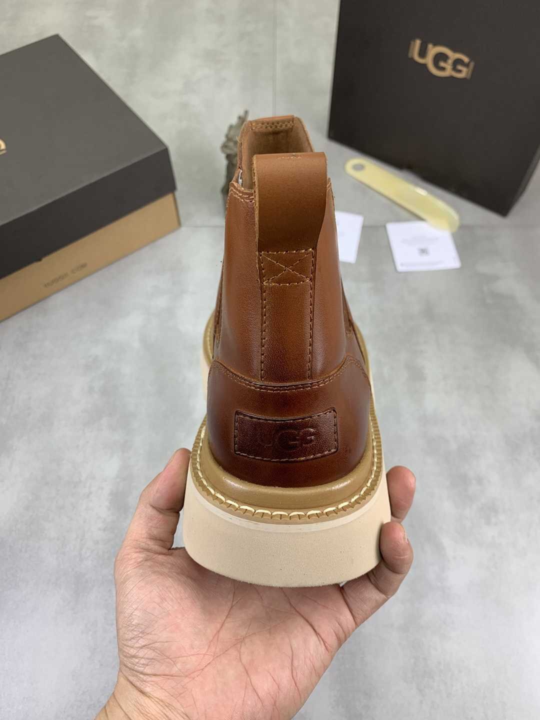UGG Men’s UGG-5877 Boots Colorway 2 1081360-2