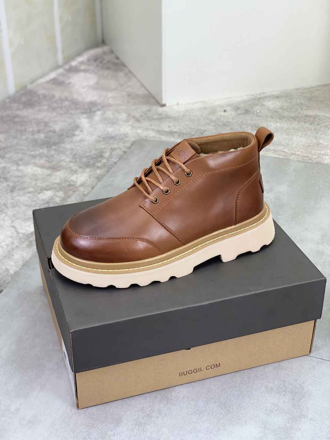 UGG Men’s UGG-5877 Boots 1081360