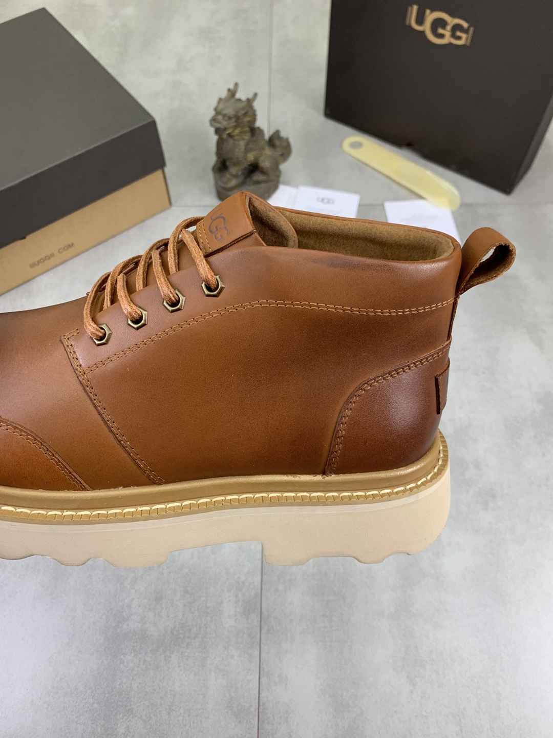UGG Men’s UGG-5877 Boots 1081360