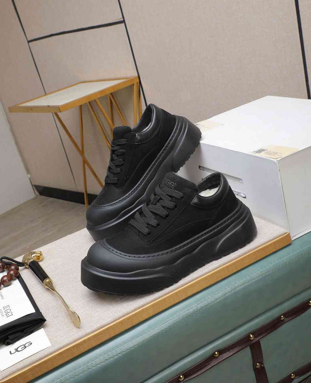 UGG Men’s IUGGI Sneakers Colorway 4 1190350-4