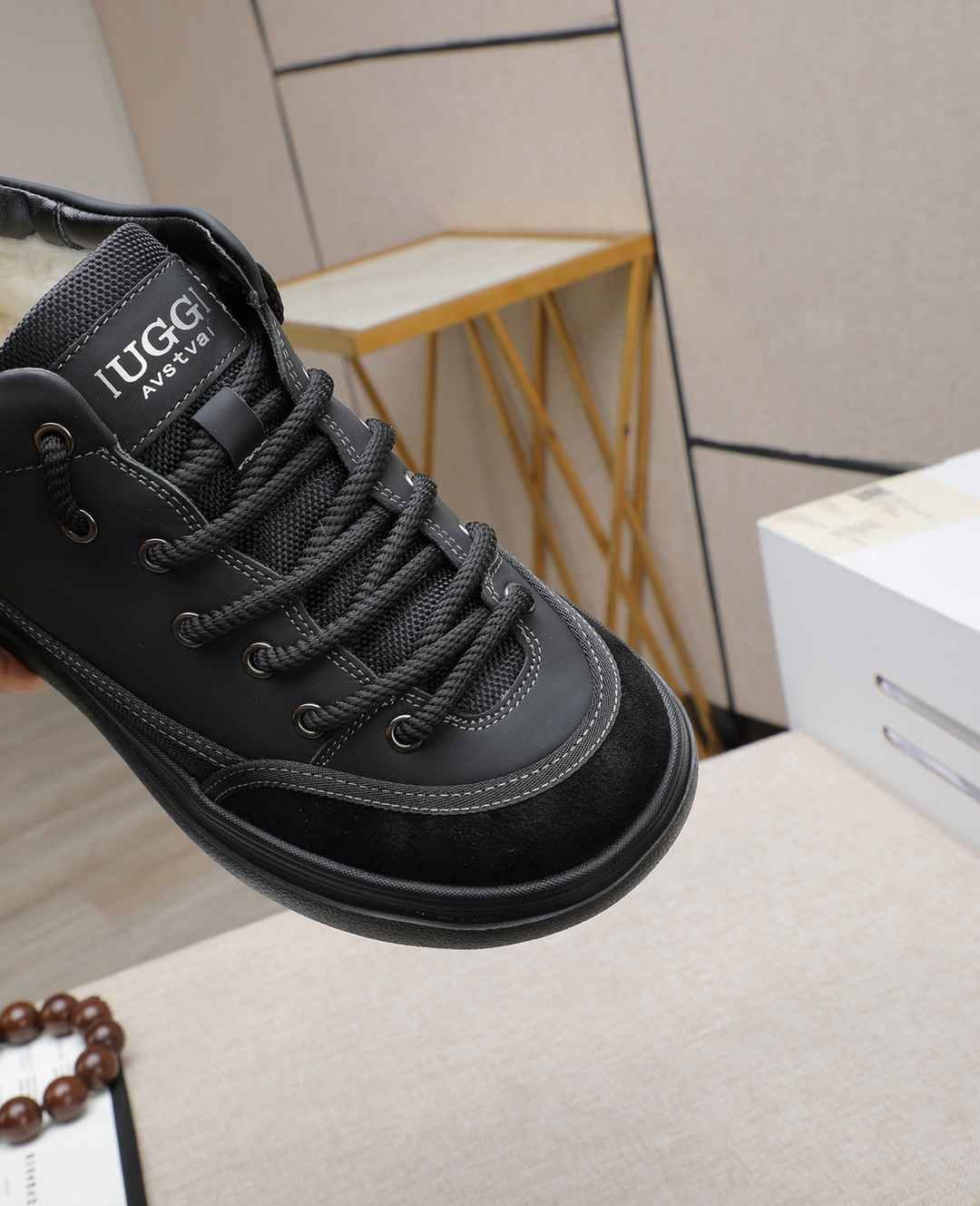 UGG Men’s IUGGI Sneakers 1190340