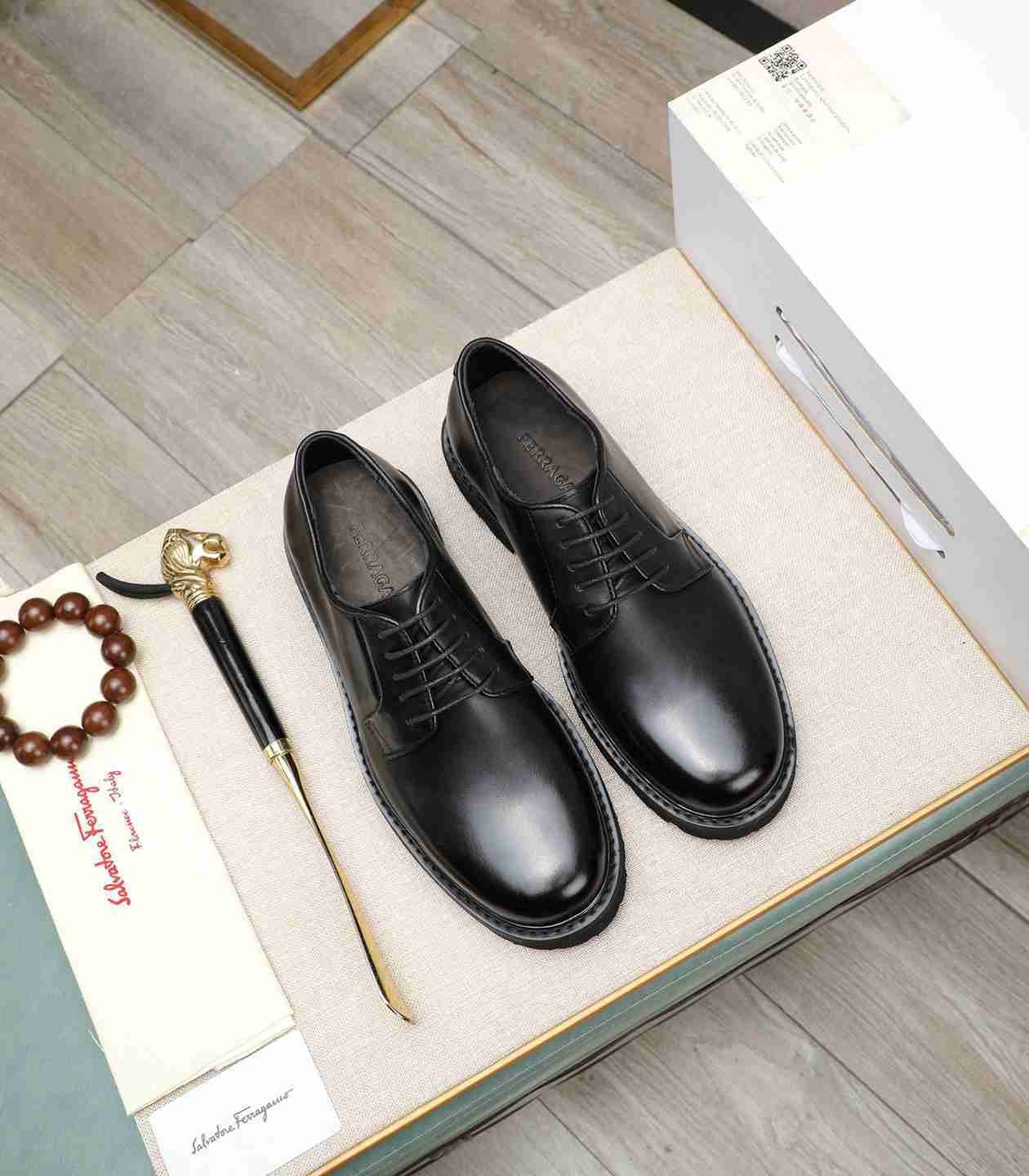 Ferragamo Men's Ferraga Dress Shoes 1190440