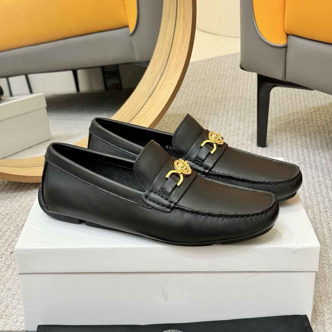 Versace Men’s LOGO Low-Top Sneakers Colorway 4 1335230-4