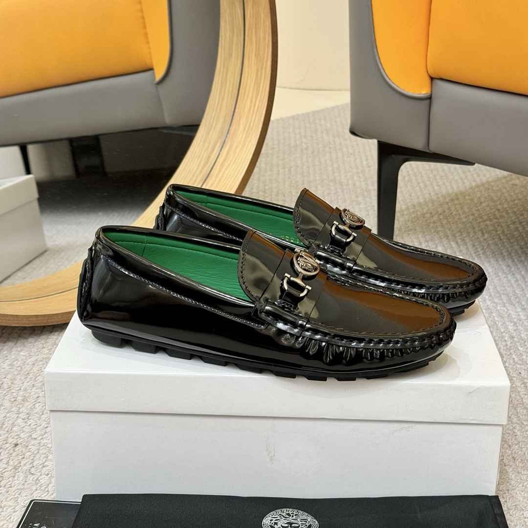 Versace Men’s LOGO Low-Top Sneakers 1335230