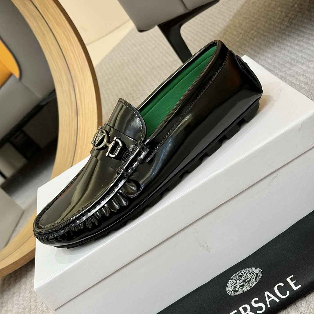 Versace Men’s LOGO Low-Top Sneakers 1335230
