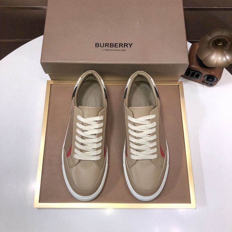 Burberry Leather Low-Top Sneakers Colorway 6 1725260-6
