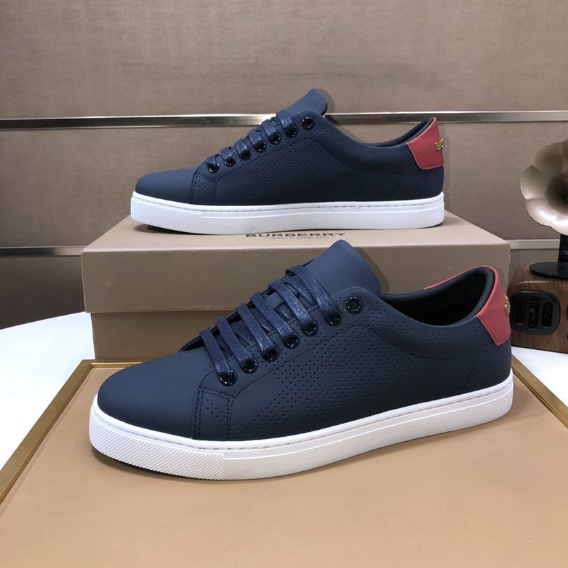 Burberry Leather Low-Top Sneakers Colorway 3 1725260-3