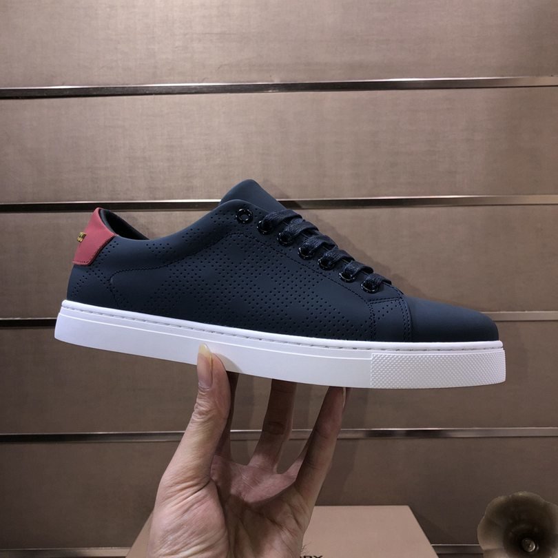 Burberry Leather Low-Top Sneakers Colorway 3 1725260-3