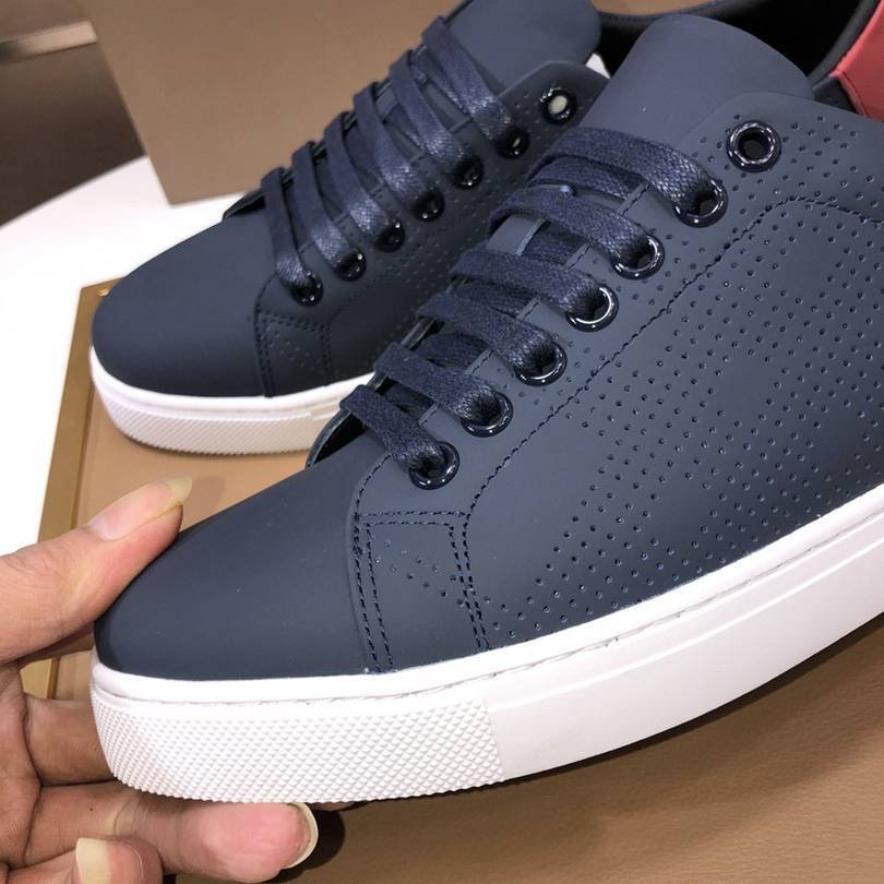 Burberry Leather Low-Top Sneakers Colorway 3 1725260-3