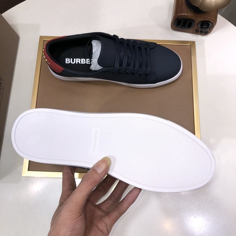 Burberry Leather Low-Top Sneakers Colorway 3 1725260-3