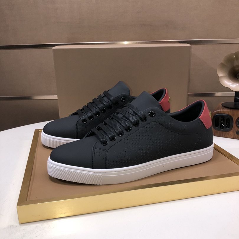 Burberry Leather Low-Top Sneakers Colorway 2 1725260-2