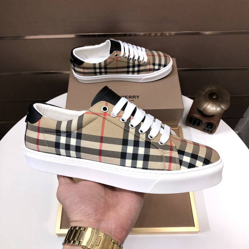 Burberry Leather Low-Top Sneakers 1725260