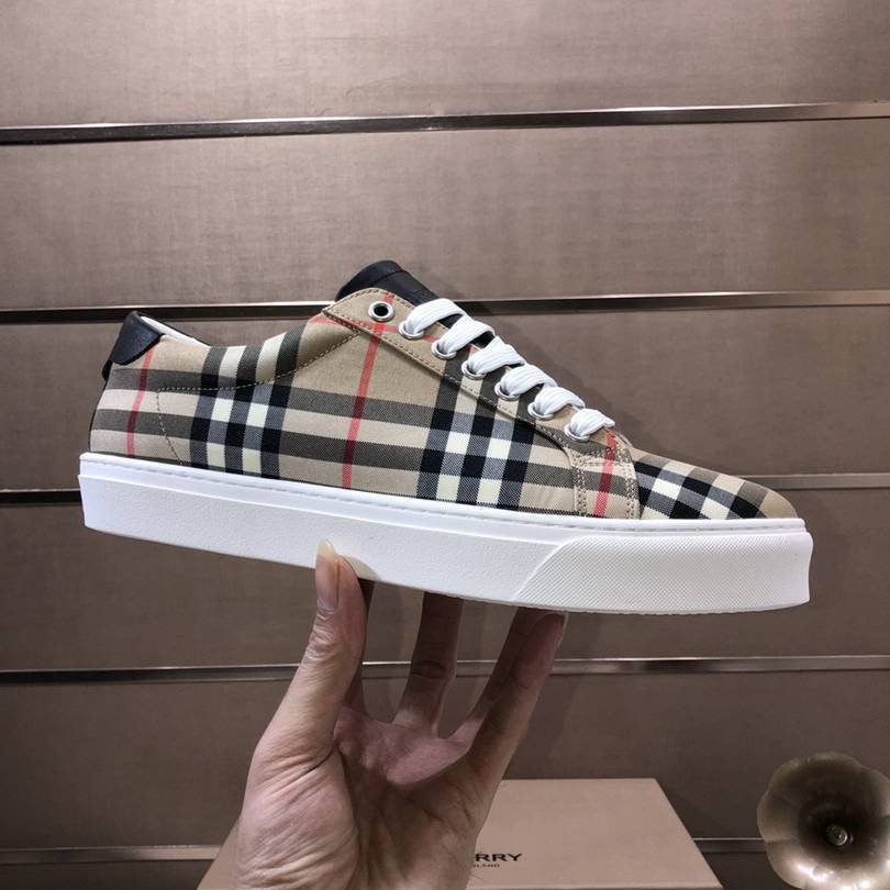 Burberry Leather Low-Top Sneakers 1725260