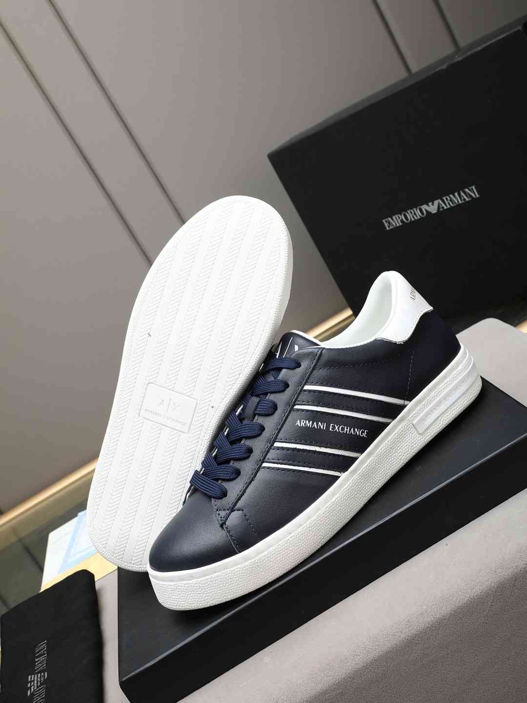 Armani GIORGIOARMANI Casual Sneakers Colorway 11 1308240-11