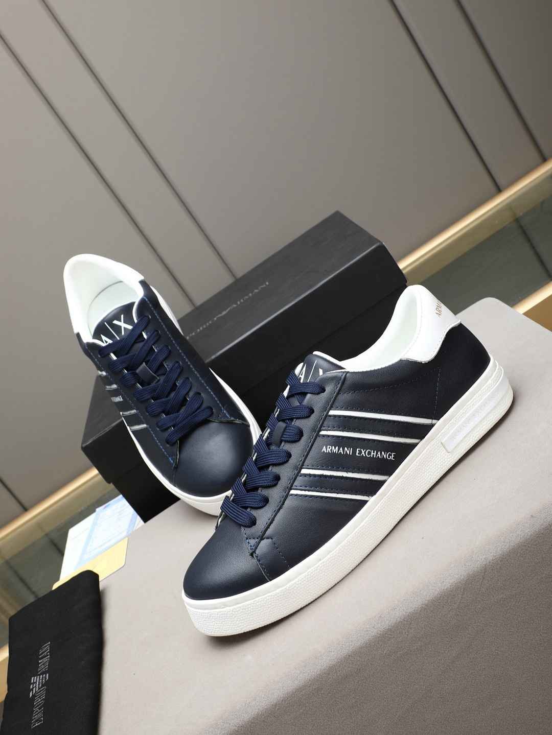 Armani GIORGIOARMANI Casual Sneakers Colorway 11 1308240-11