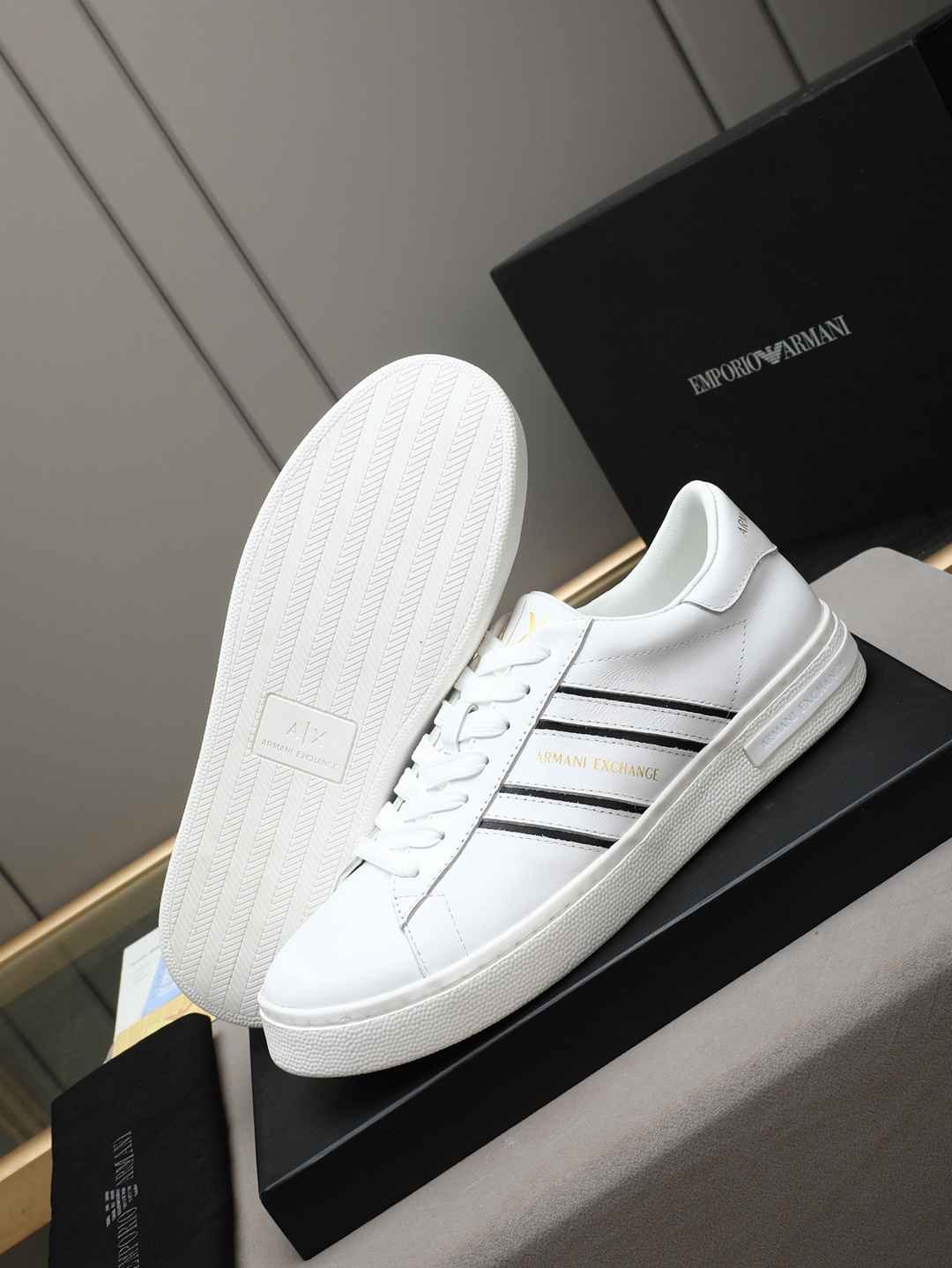 Armani GIORGIOARMANI Casual Sneakers Colorway 10 1308240-10