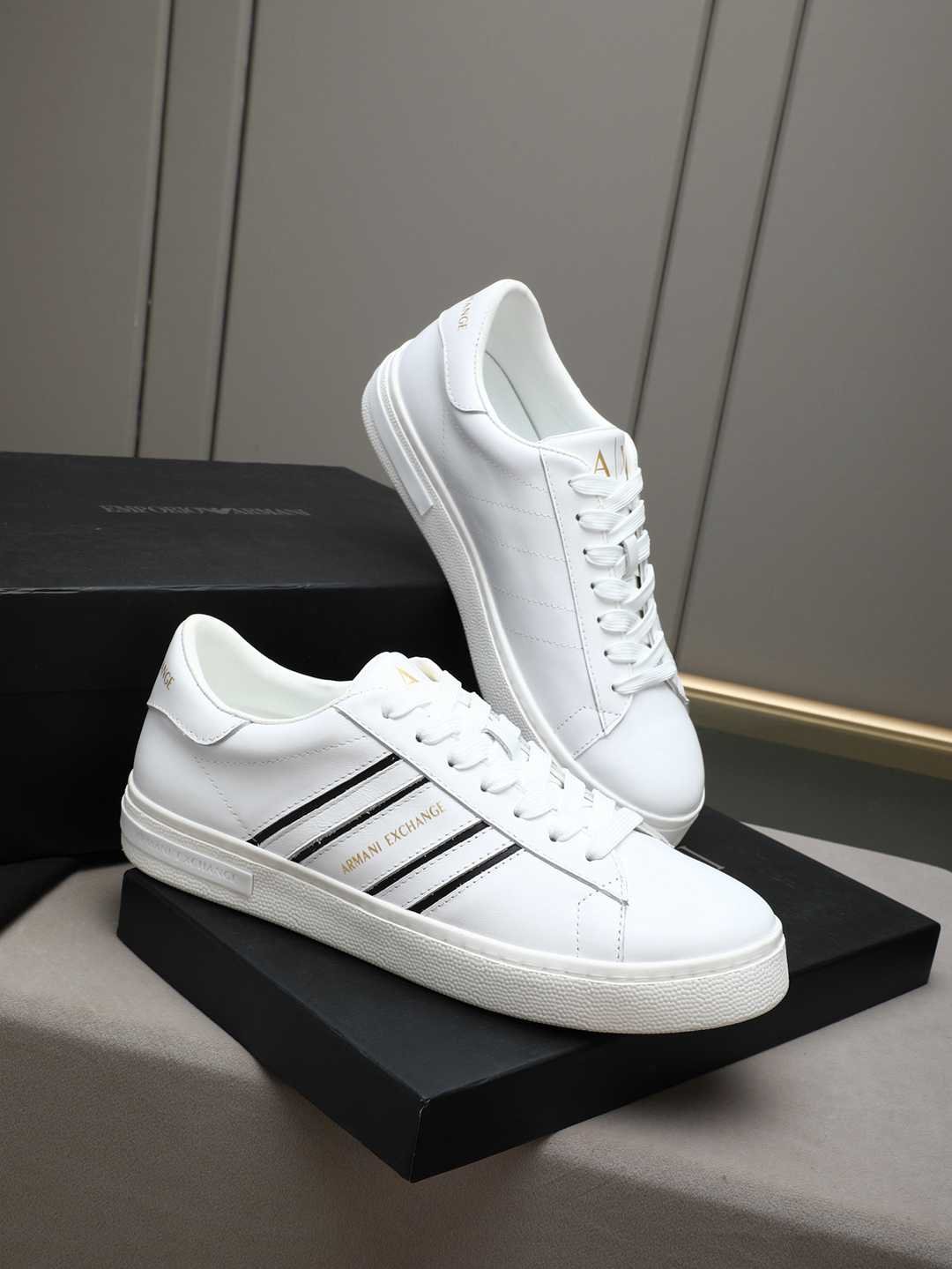 Armani GIORGIOARMANI Casual Sneakers Colorway 10 1308240-10