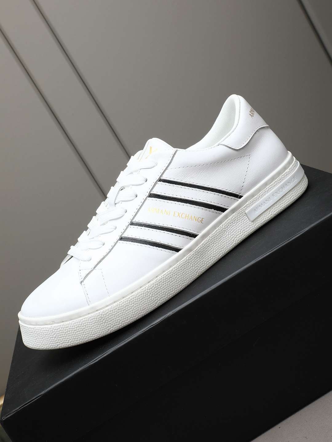 Armani GIORGIOARMANI Casual Sneakers Colorway 10 1308240-10
