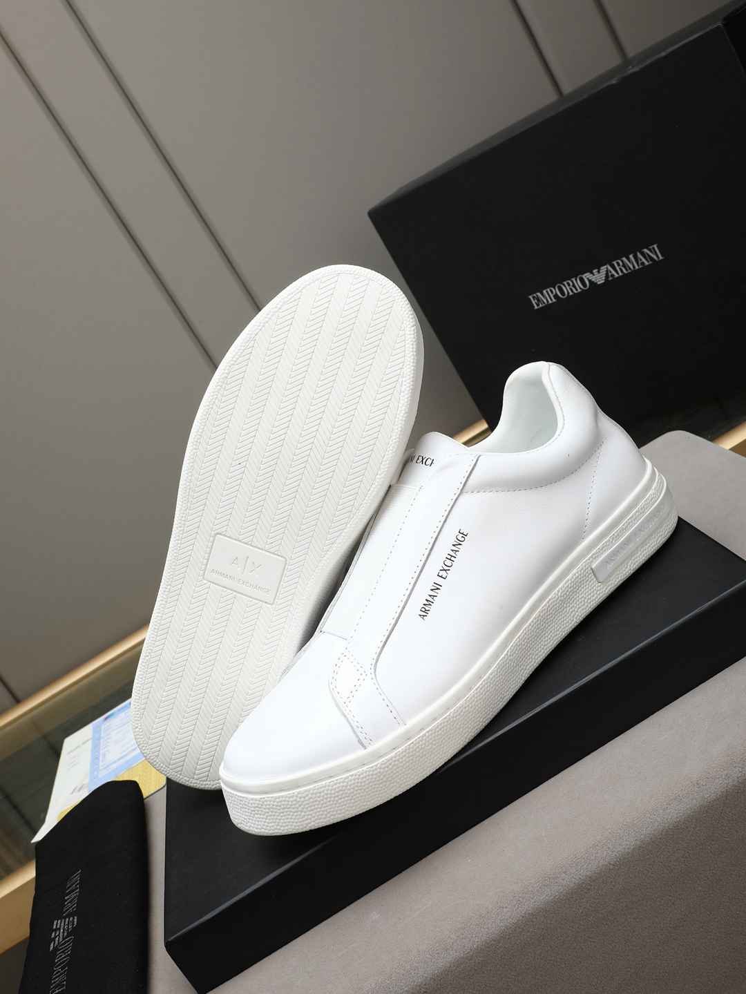 Armani GIORGIOARMANI Casual Sneakers Colorway 9 1308240-9