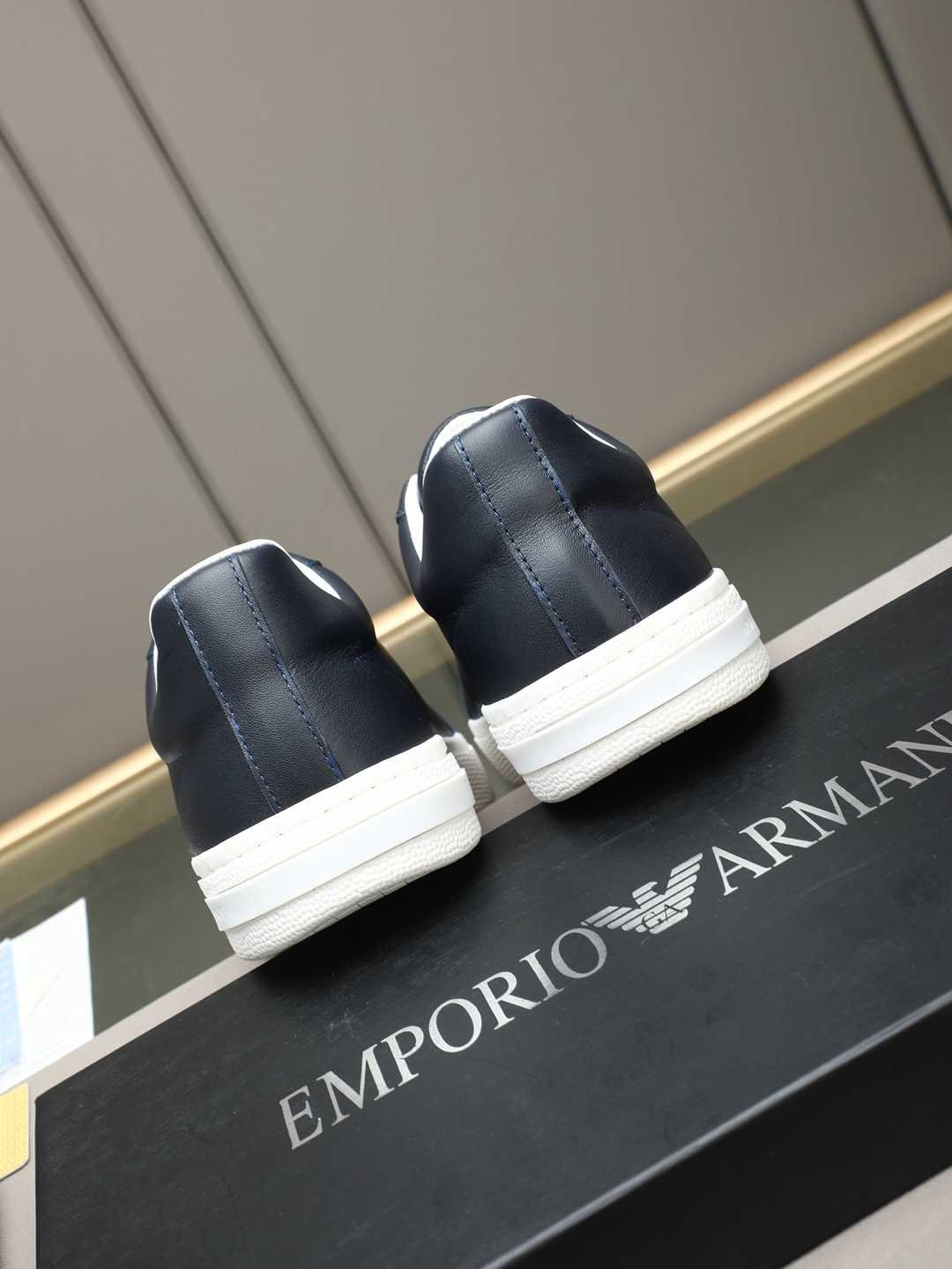 Armani GIORGIOARMANI Casual Sneakers Colorway 8 1308240-8