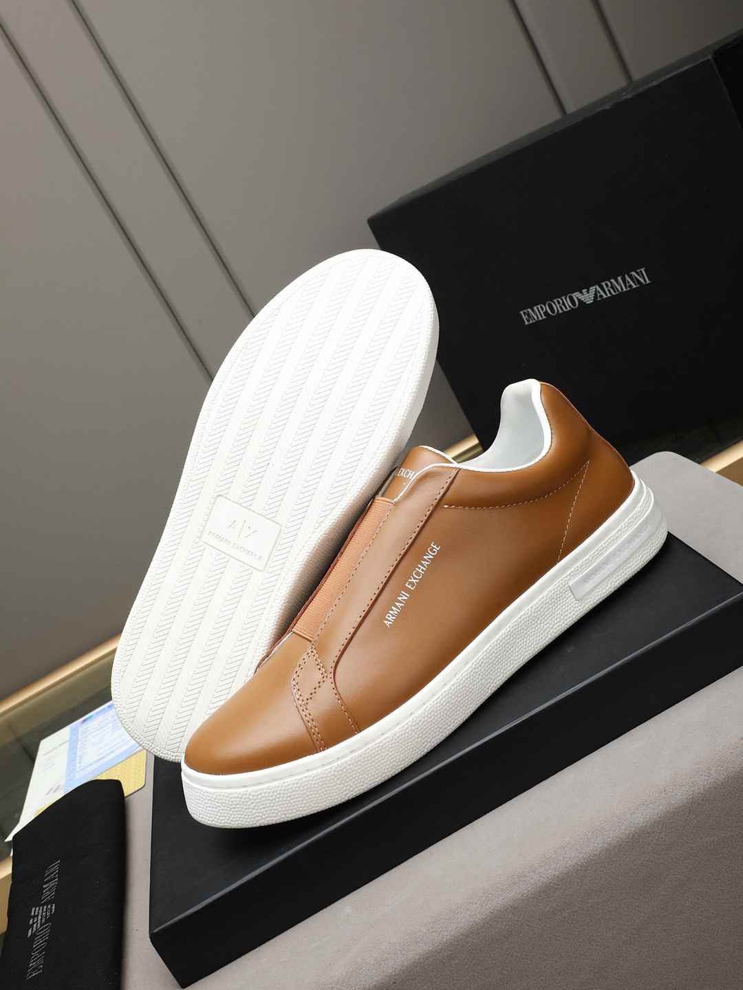 Armani GIORGIOARMANI Casual Sneakers Colorway 7 1308240-7