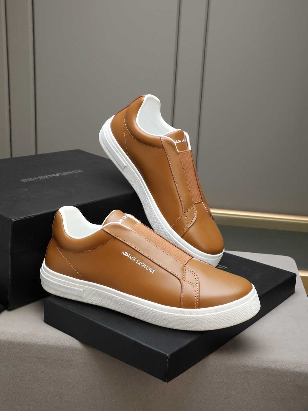 Armani GIORGIOARMANI Casual Sneakers Colorway 7 1308240-7