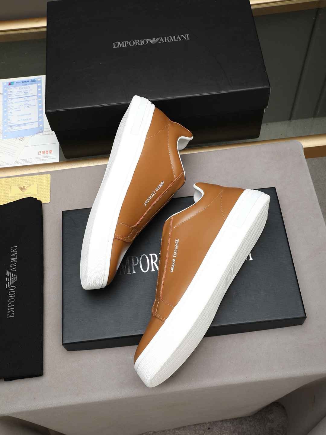 Armani GIORGIOARMANI Casual Sneakers Colorway 7 1308240-7