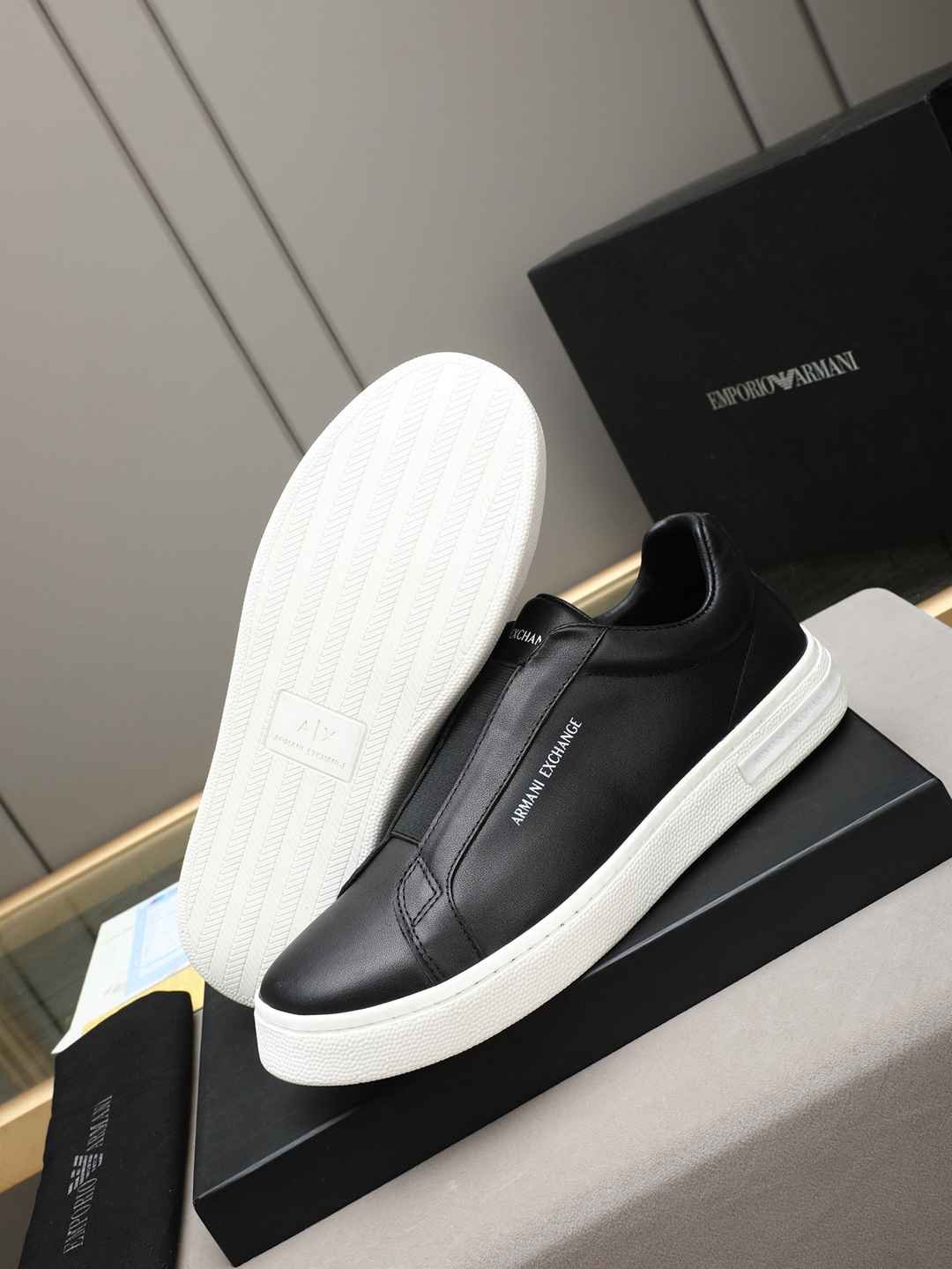 Armani GIORGIOARMANI Casual Sneakers Colorway 6 1308240-6
