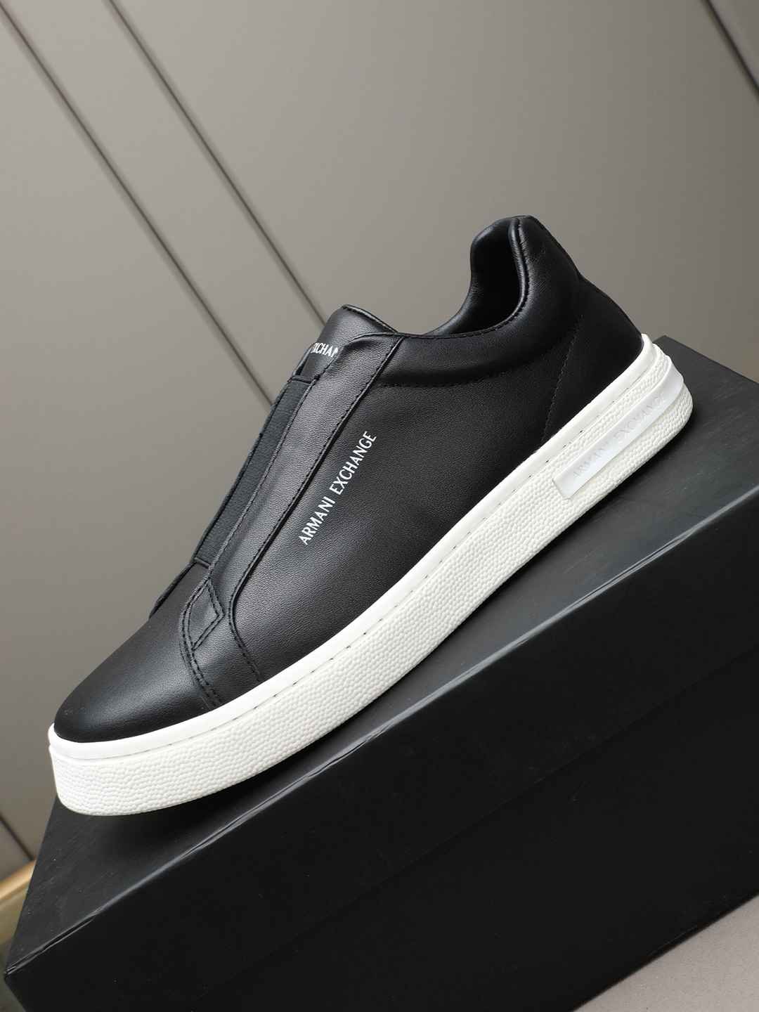 Armani GIORGIOARMANI Casual Sneakers Colorway 6 1308240-6