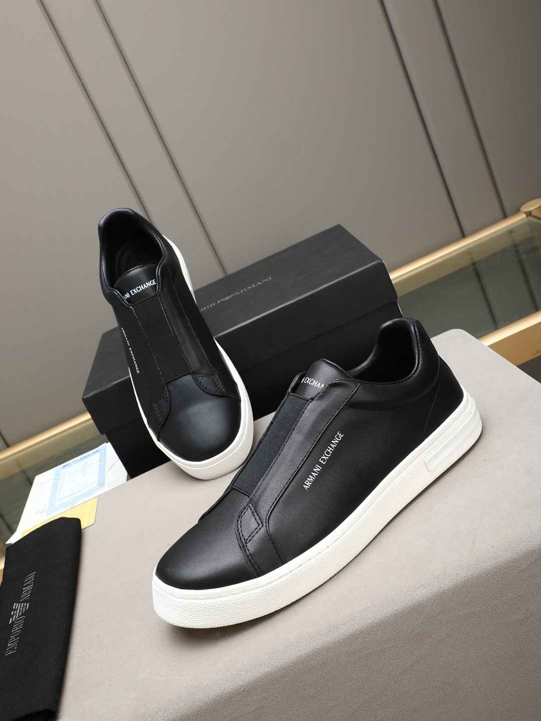 Armani GIORGIOARMANI Casual Sneakers Colorway 6 1308240-6