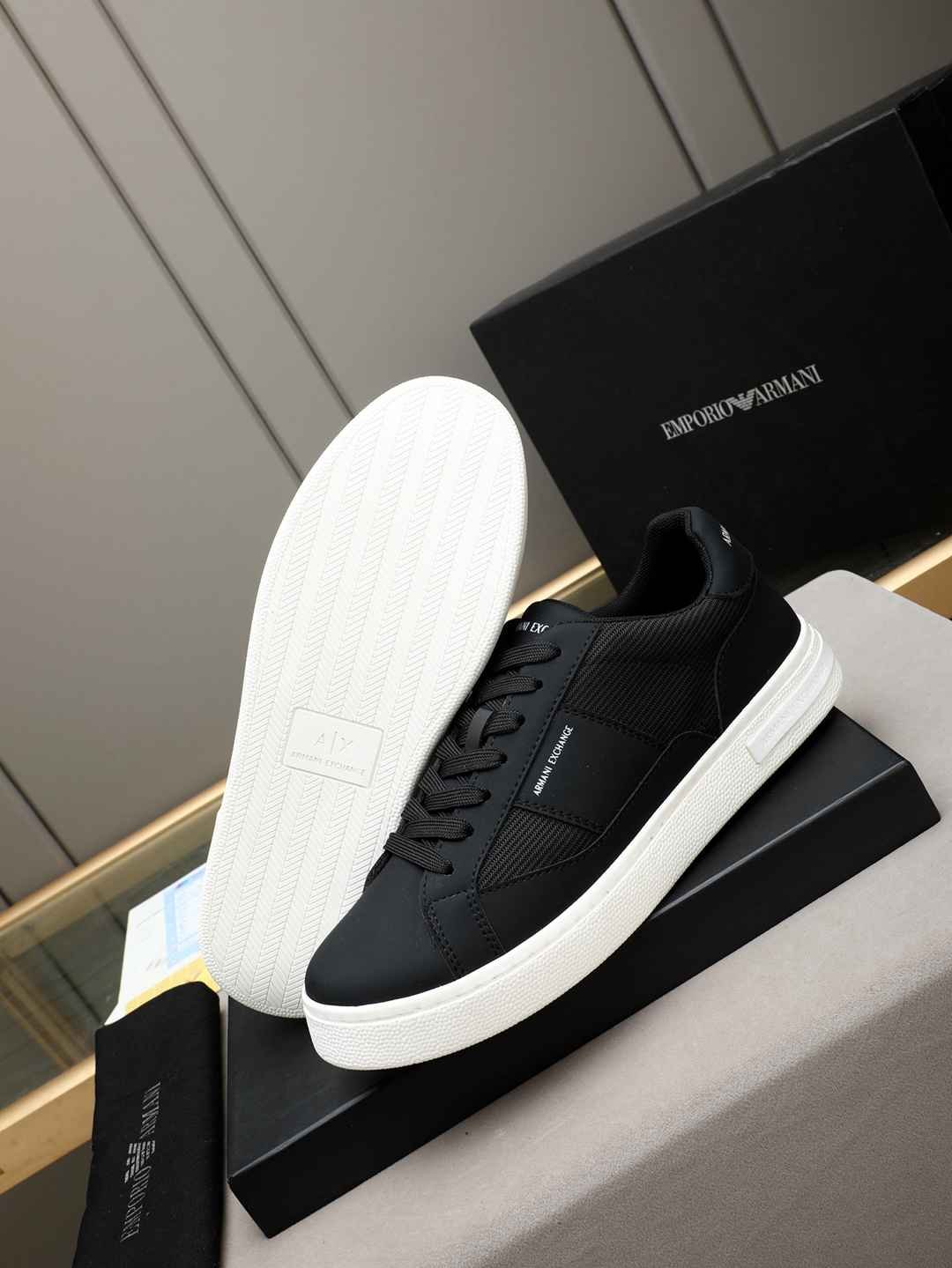 Armani GIORGIOARMANI Casual Sneakers Colorway 2 1308220-2