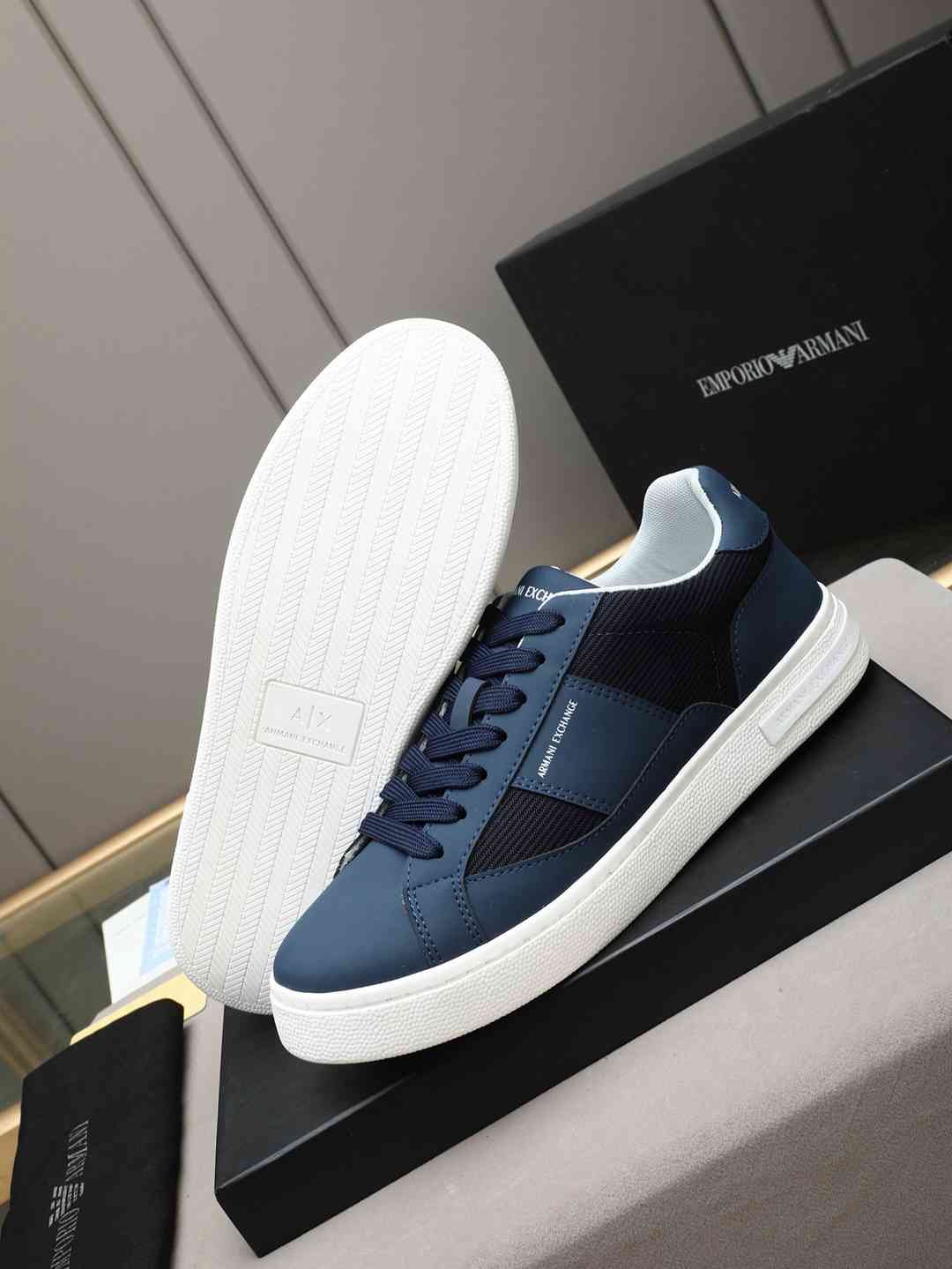 Armani GIORGIOARMANI Casual Sneakers Colorway 1 1308220-1