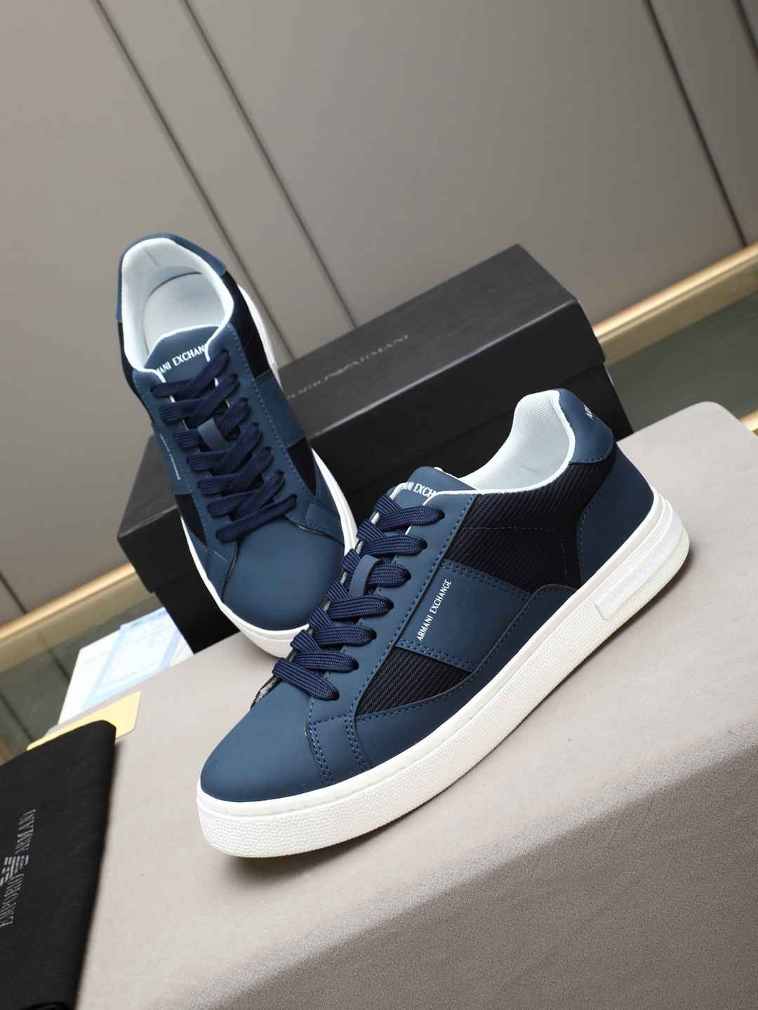 Armani GIORGIOARMANI Casual Sneakers Colorway 1 1308220-1