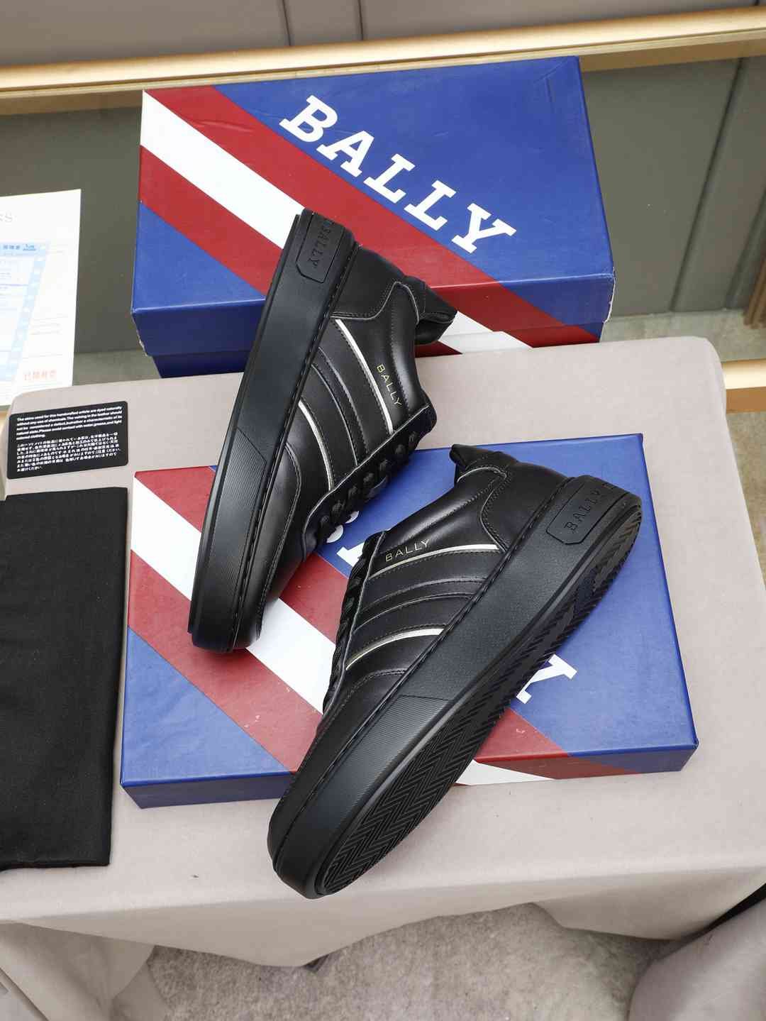Bally Leather Low-Top Sneakers Colorway 1 1308240-1