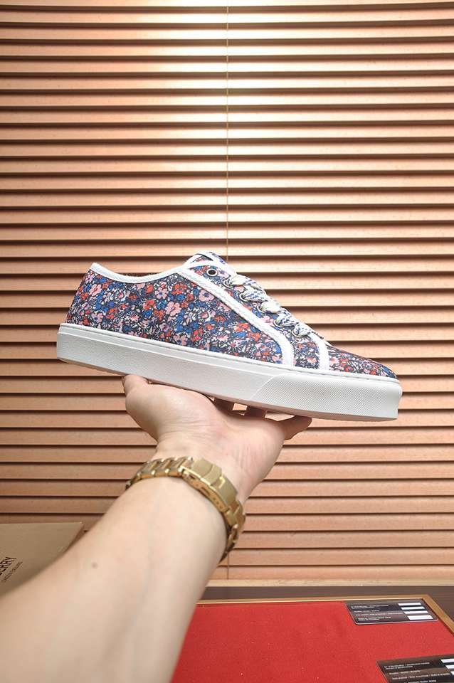 Burberry Leather Low-Top Sneakers 1133250