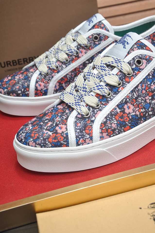 Burberry Leather Low-Top Sneakers 1133250