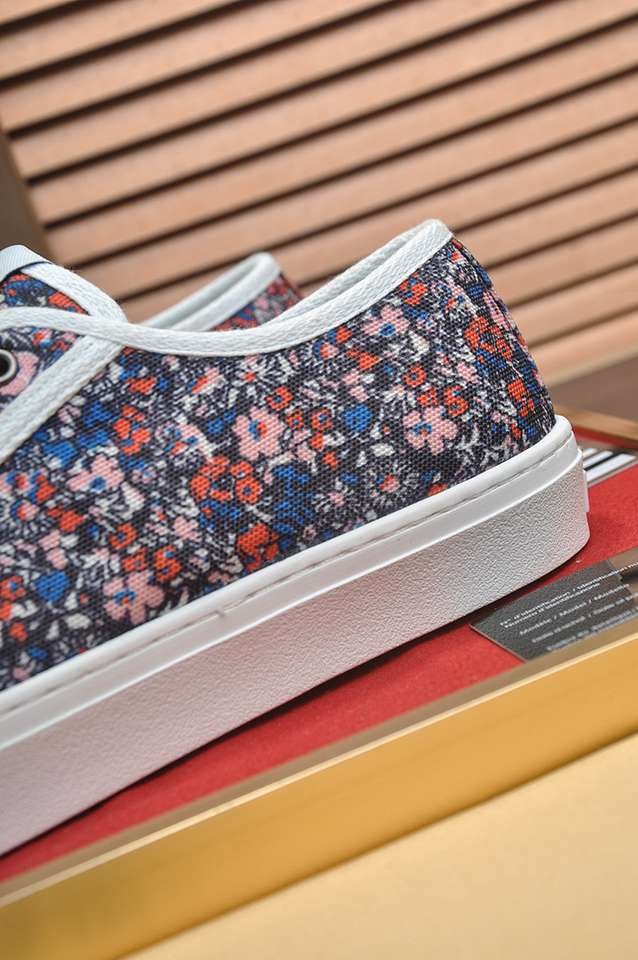Burberry Leather Low-Top Sneakers 1133250
