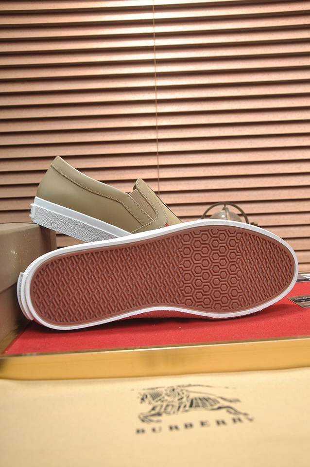Burberry Leather Low-Top Sneakers Colorway 41 1133260-41