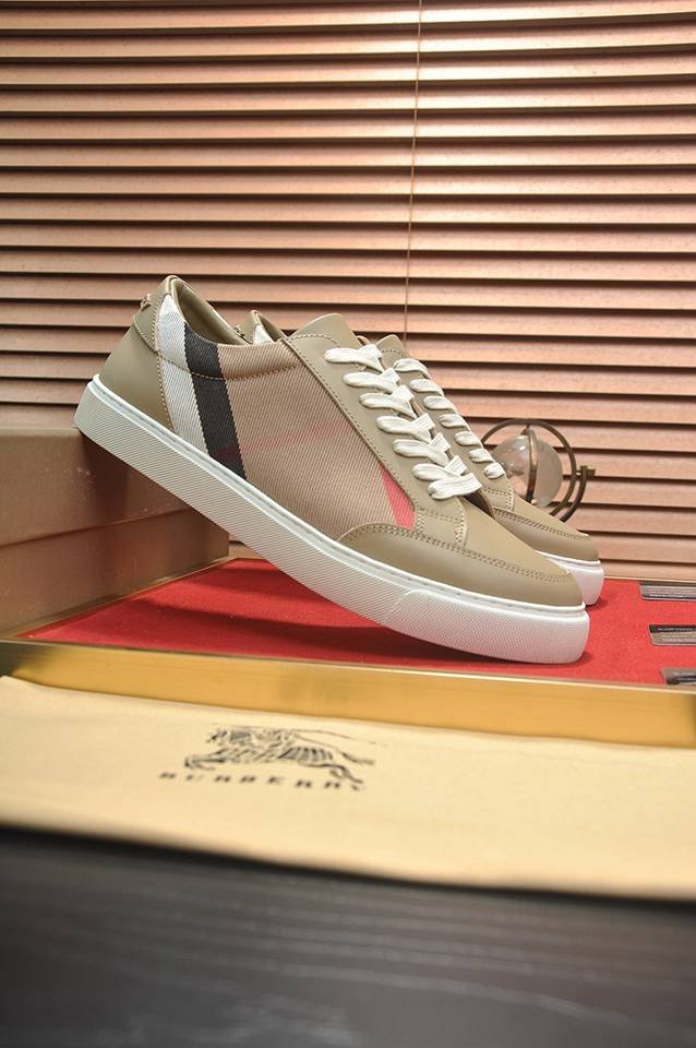 Burberry Leather Low-Top Sneakers Colorway 39 1133260-39