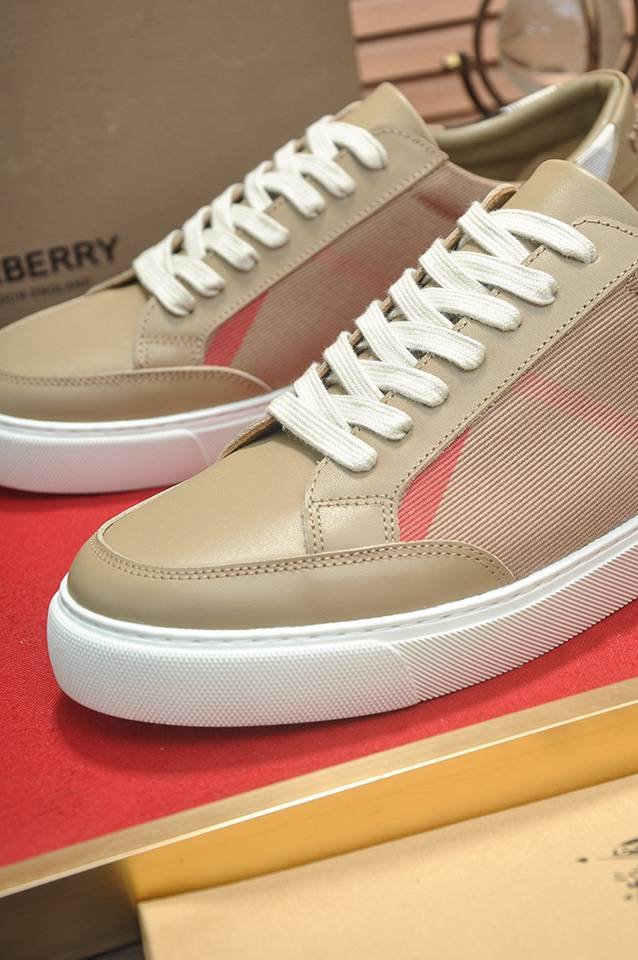Burberry Leather Low-Top Sneakers Colorway 39 1133260-39