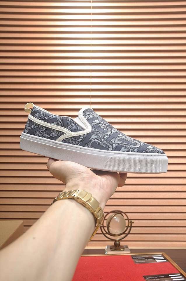 Burberry Leather Low-Top Sneakers 1133220