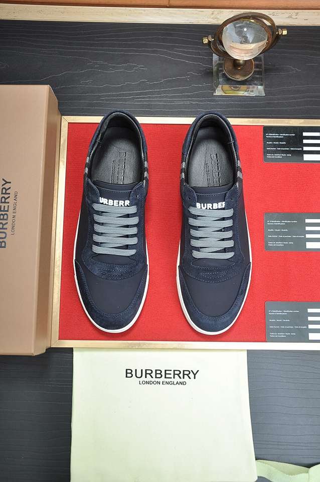 Burberry Leather Low-Top Sneakers Colorway 21 1133260-21