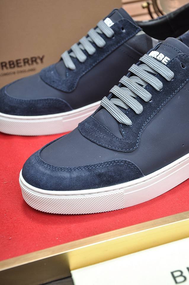 Burberry Leather Low-Top Sneakers Colorway 21 1133260-21