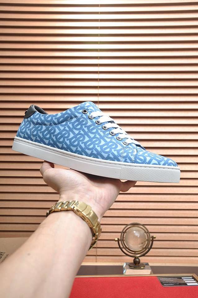 Burberry Leather Low-Top Sneakers Colorway 17 1133260-17