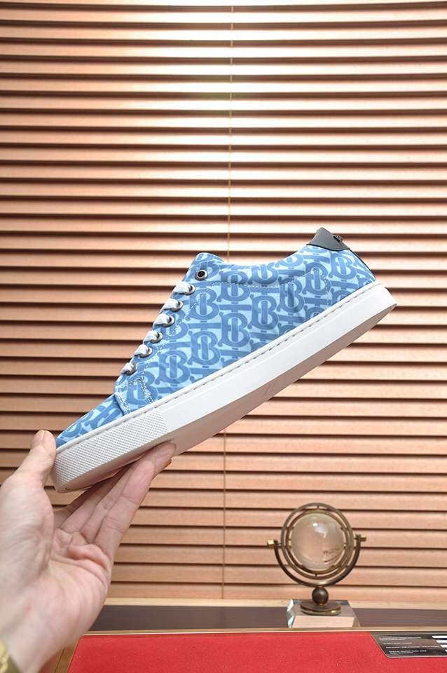 Burberry Leather Low-Top Sneakers Colorway 17 1133260-17