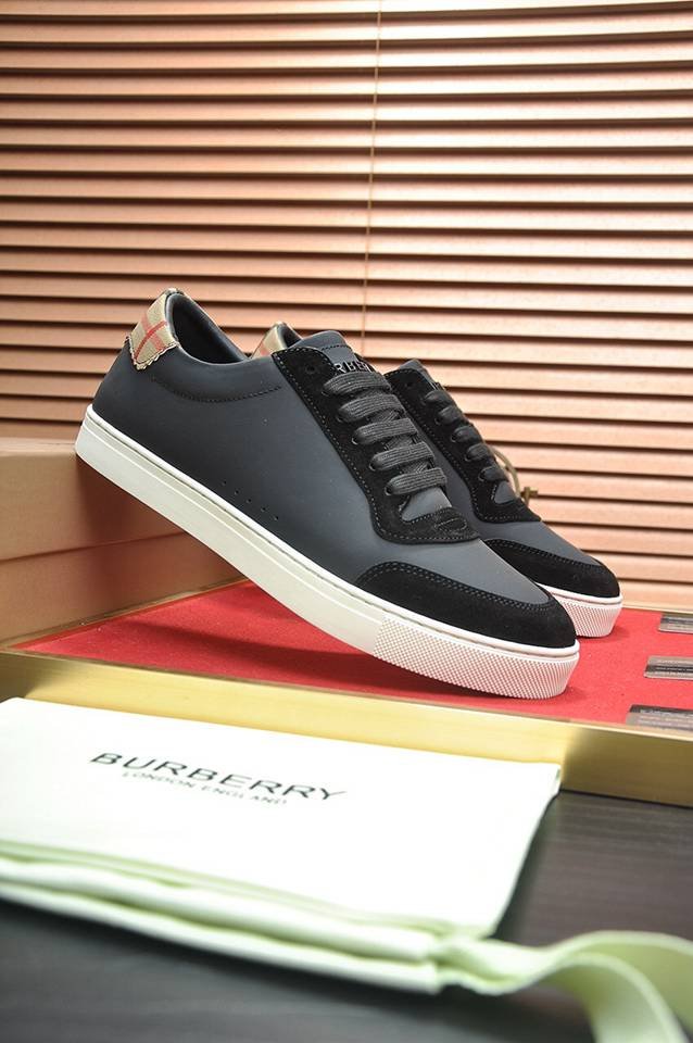 Burberry Leather Low-Top Sneakers Colorway 14 1133260-14