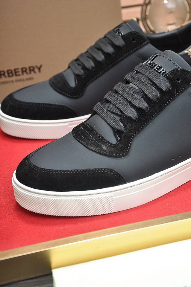 Burberry Leather Low-Top Sneakers Colorway 14 1133260-14