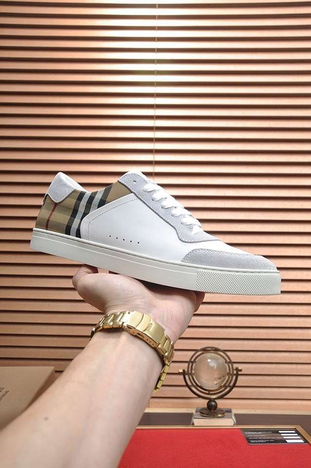 Burberry Leather Low-Top Sneakers Colorway 13 1133260-13