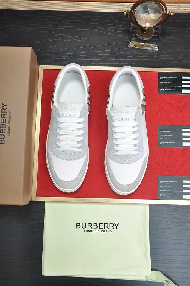 Burberry Leather Low-Top Sneakers Colorway 13 1133260-13