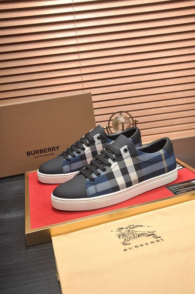 Burberry Leather Low-Top Sneakers Colorway 10 1133260-10